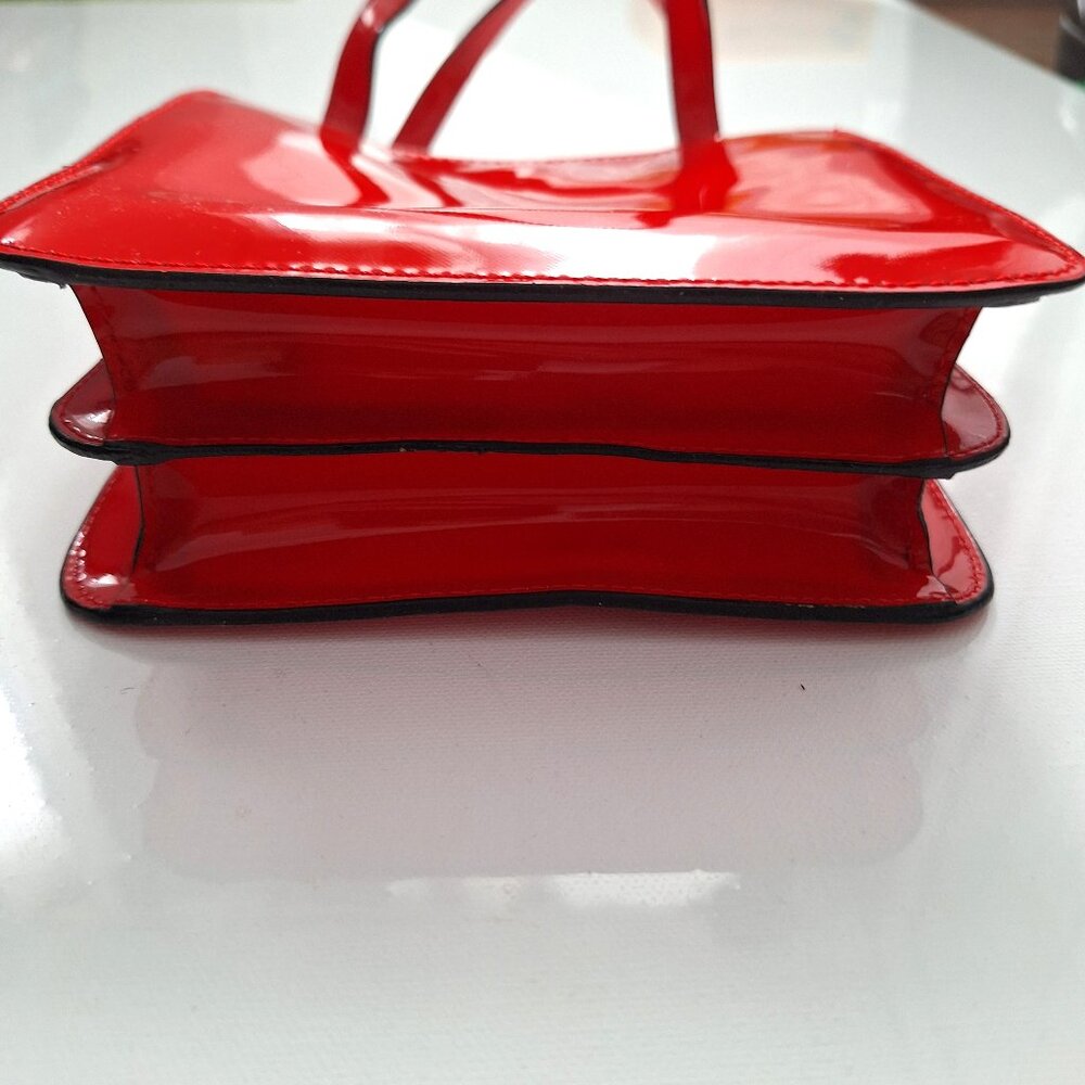 Guess Patent Red Square Mini Hand Bag - Picture 5 of 8